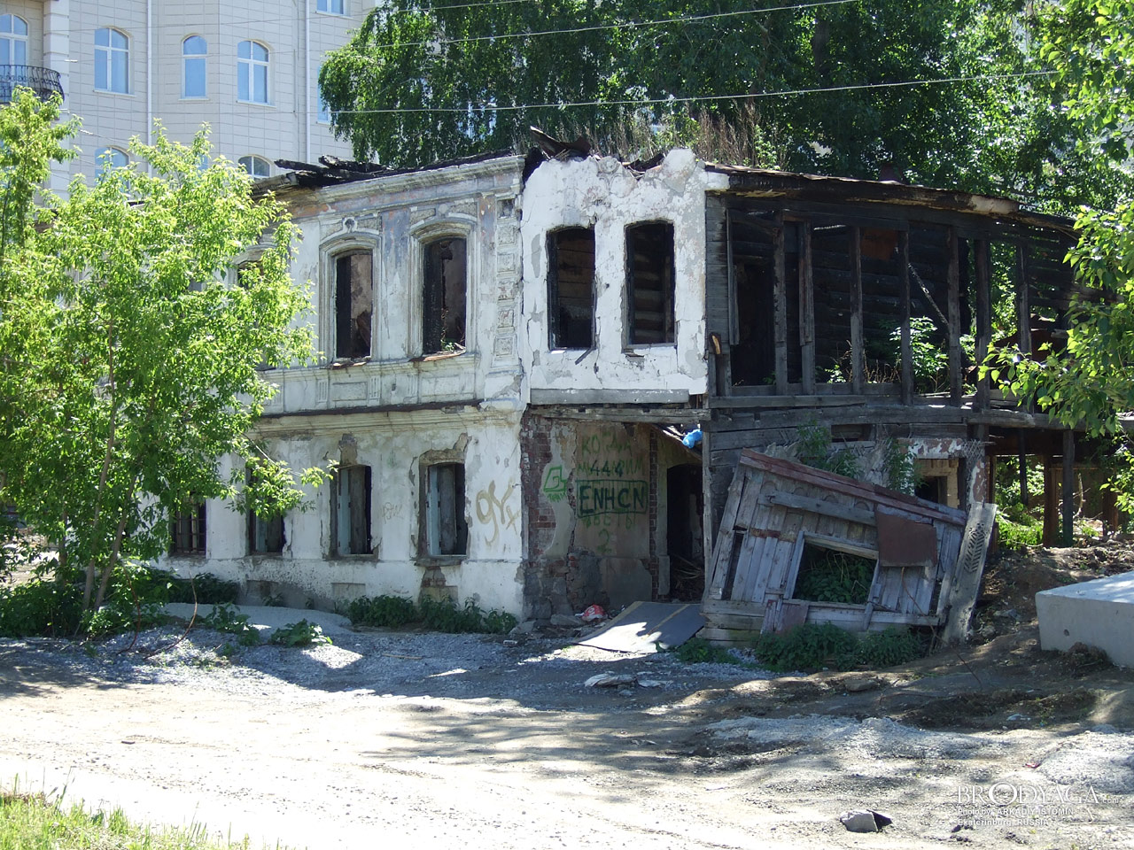 Дом А.И. Звонарева,  Карла Маркса 4 - Горького 32, Екатеринбург (Ekaterinburg)
